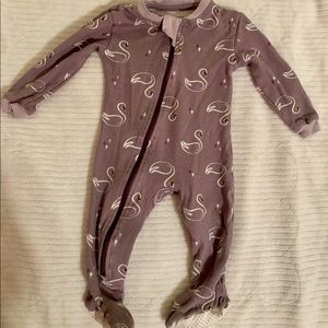 6-9mo Swan ZippyJams